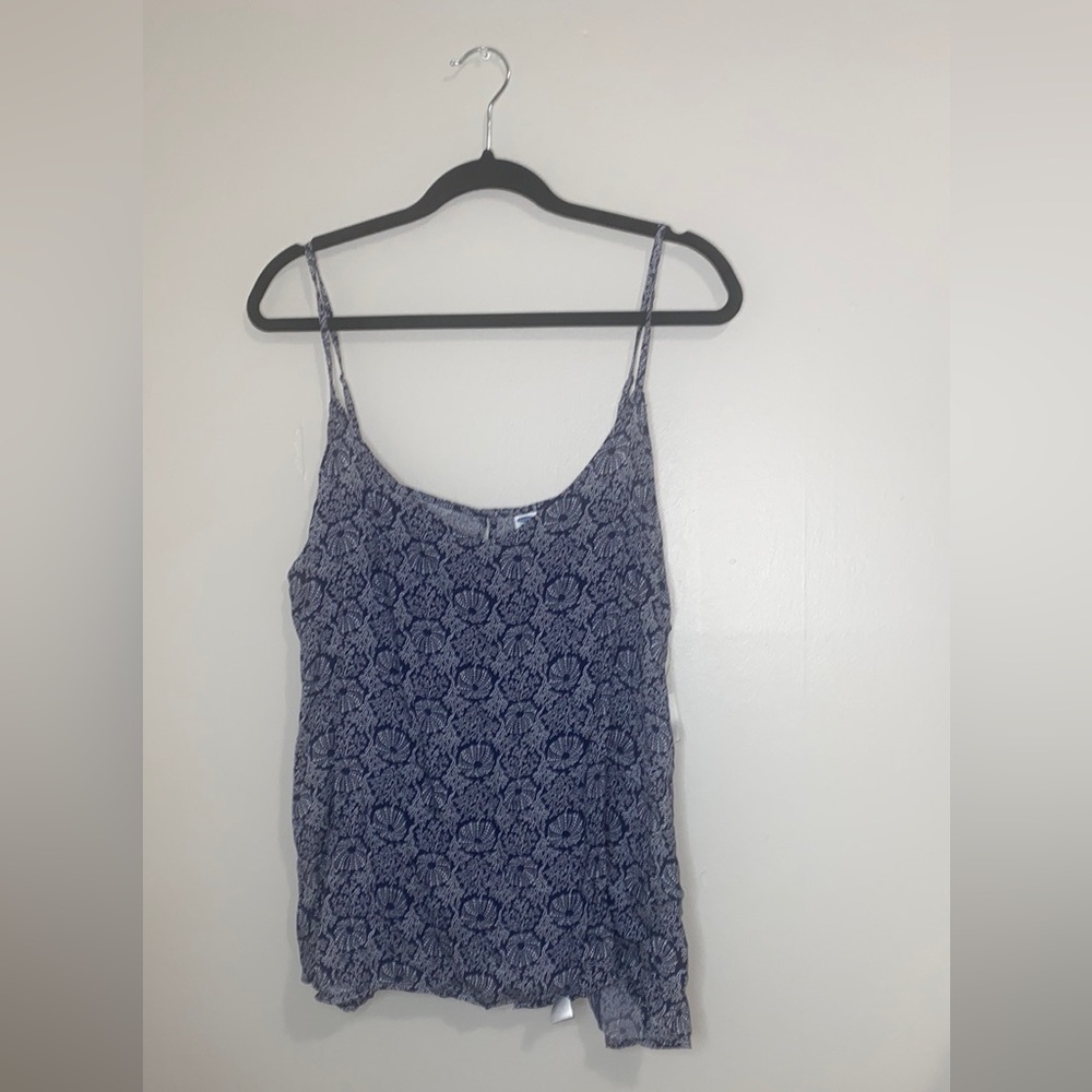 🪿Adorable NWT Blue top! - Picture 2 of 6